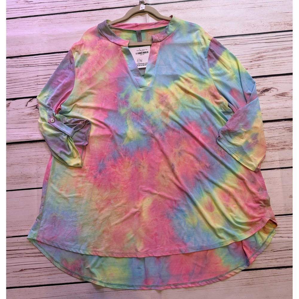 Honeyme Curvy Tie Dye Work Your Magic Top Split V-Neck 3/4 Sleeve Plus Size 3XL